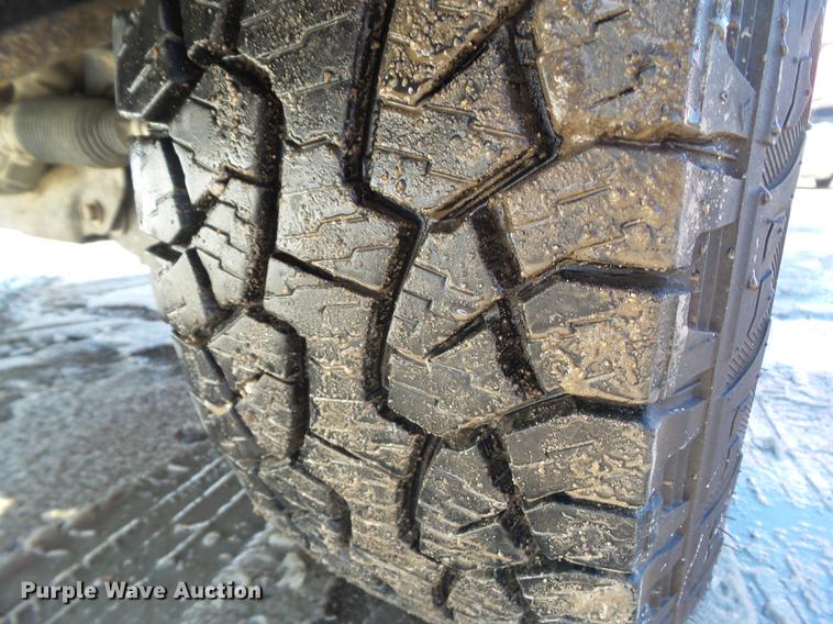 image for item DZ9276 2004 Dodge Ram 2500 pickup truck