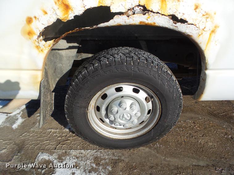 image for item DZ9276 2004 Dodge Ram 2500 pickup truck