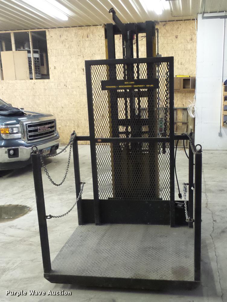 image for item EA9681 Big Joe PDI-20-T12 forklift