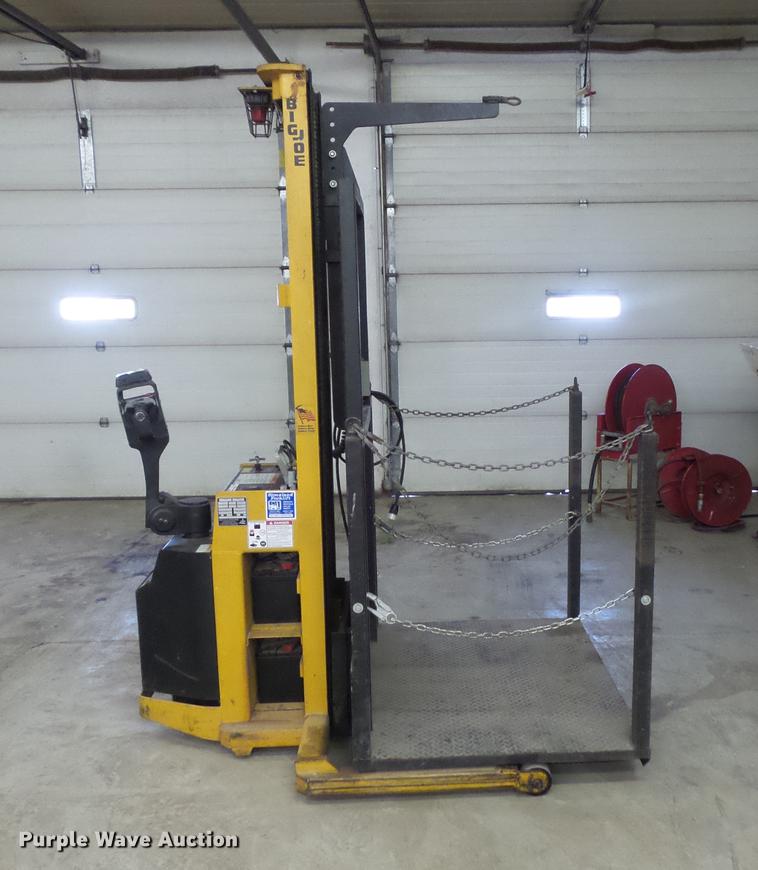 image for item EA9681 Big Joe PDI-20-T12 forklift