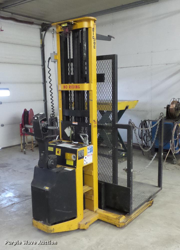 image for item EA9681 Big Joe PDI-20-T12 forklift