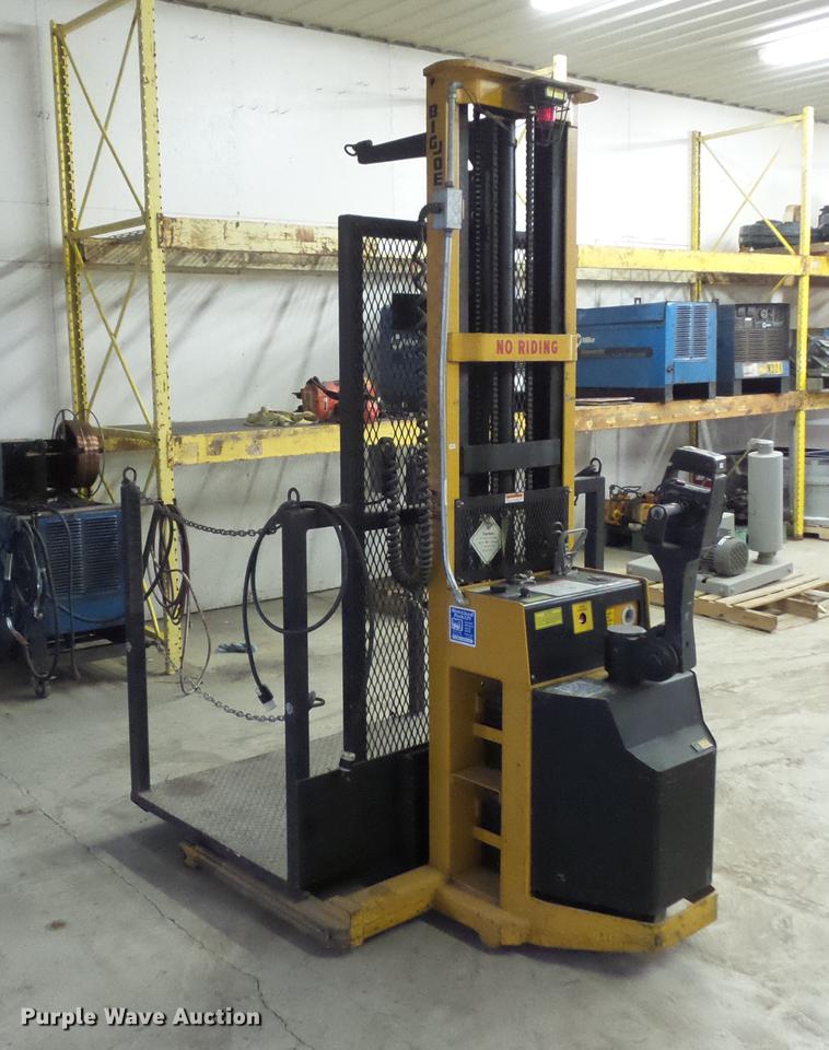 image for item EA9681 Big Joe PDI-20-T12 forklift
