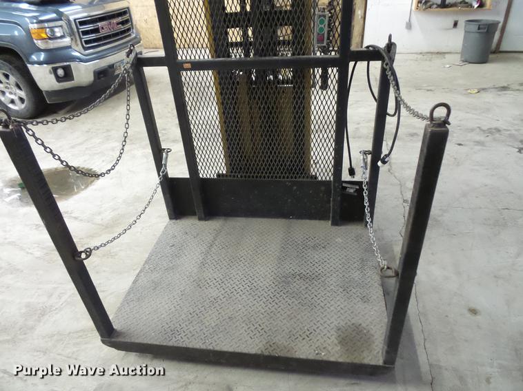 image for item EA9681 Big Joe PDI-20-T12 forklift