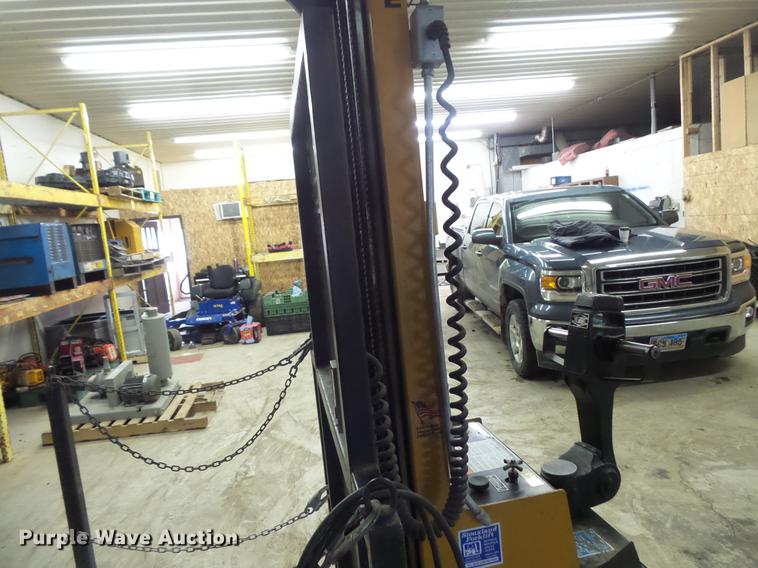 image for item EA9681 Big Joe PDI-20-T12 forklift