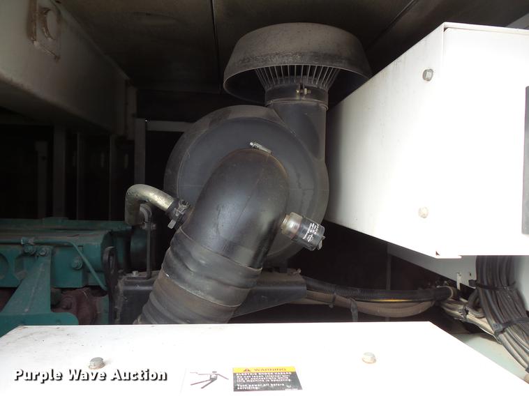 image for item EA9687 Whisperwatt DB-1651V generator