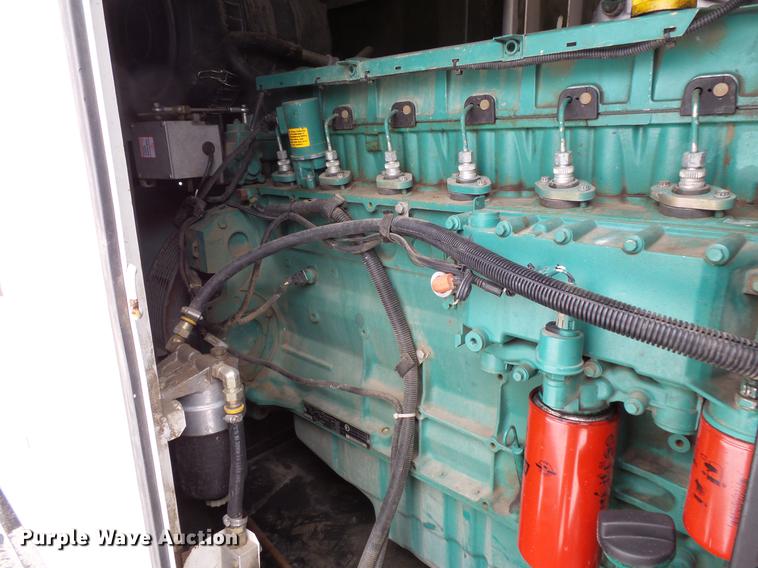 image for item EA9687 Whisperwatt DB-1651V generator