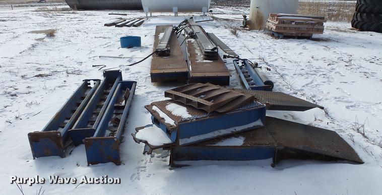 image for item EA9716 Forward Mfg. 27100TLR truck hoist