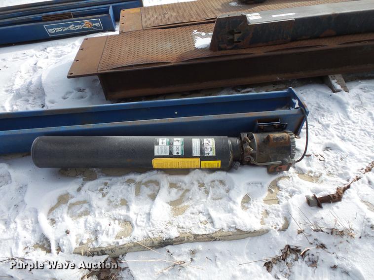 image for item EA9716 Forward Mfg. 27100TLR truck hoist