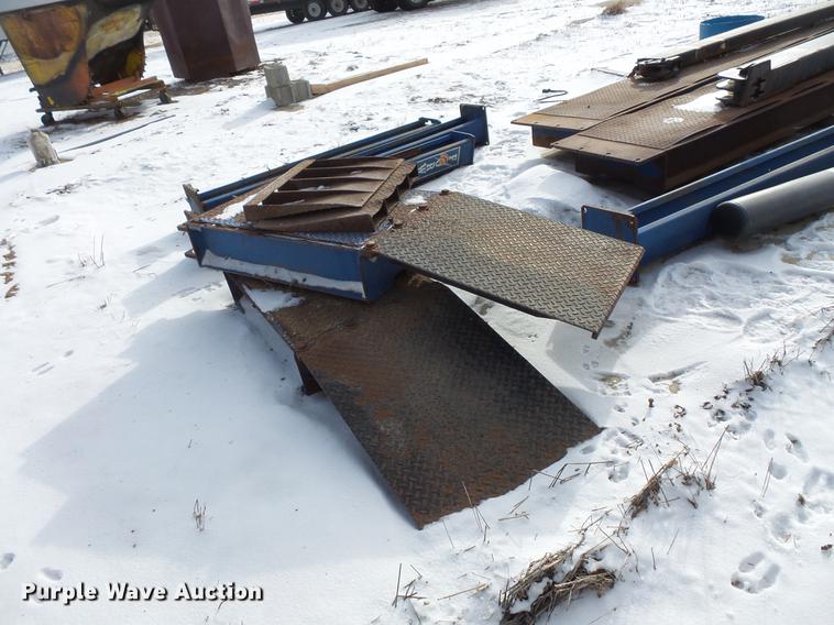 image for item EA9716 Forward Mfg. 27100TLR truck hoist