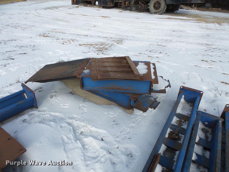 image for item EA9716 Forward Mfg. 27100TLR truck hoist