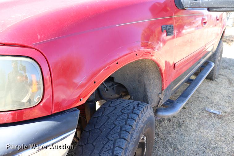 image for item EC9472 2001 Ford F150 Lariat SuperCrew pickup trick