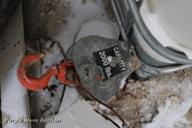 image for item EH9730 (2) Liftmore cranes