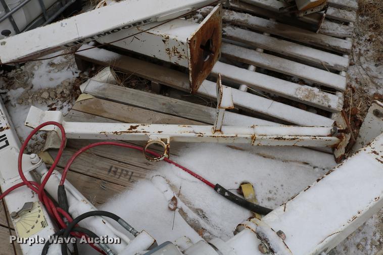 image for item EH9730 (2) Liftmore cranes