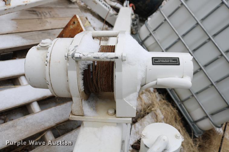 image for item EH9730 (2) Liftmore cranes