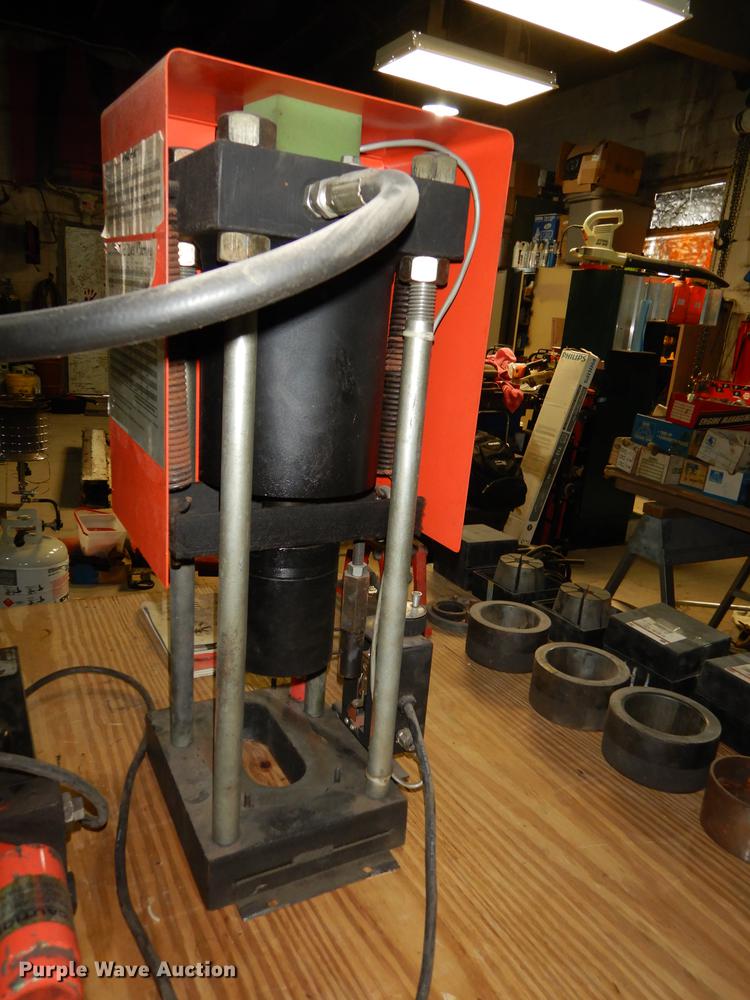 image for item EN9005 Gates Power Crimp 707 crimper