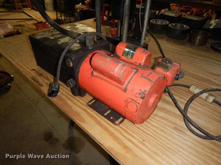 image for item EN9005 Gates Power Crimp 707 crimper