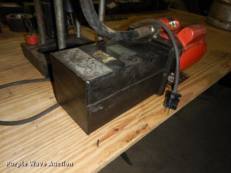 image for item EN9005 Gates Power Crimp 707 crimper