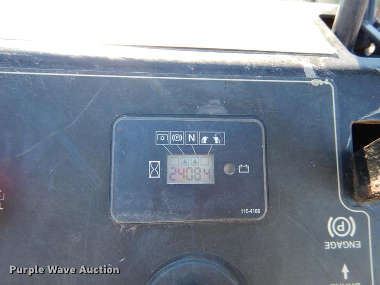 image for item EN9048 Ex Mark VT24KAS484 ZTR lawn mower