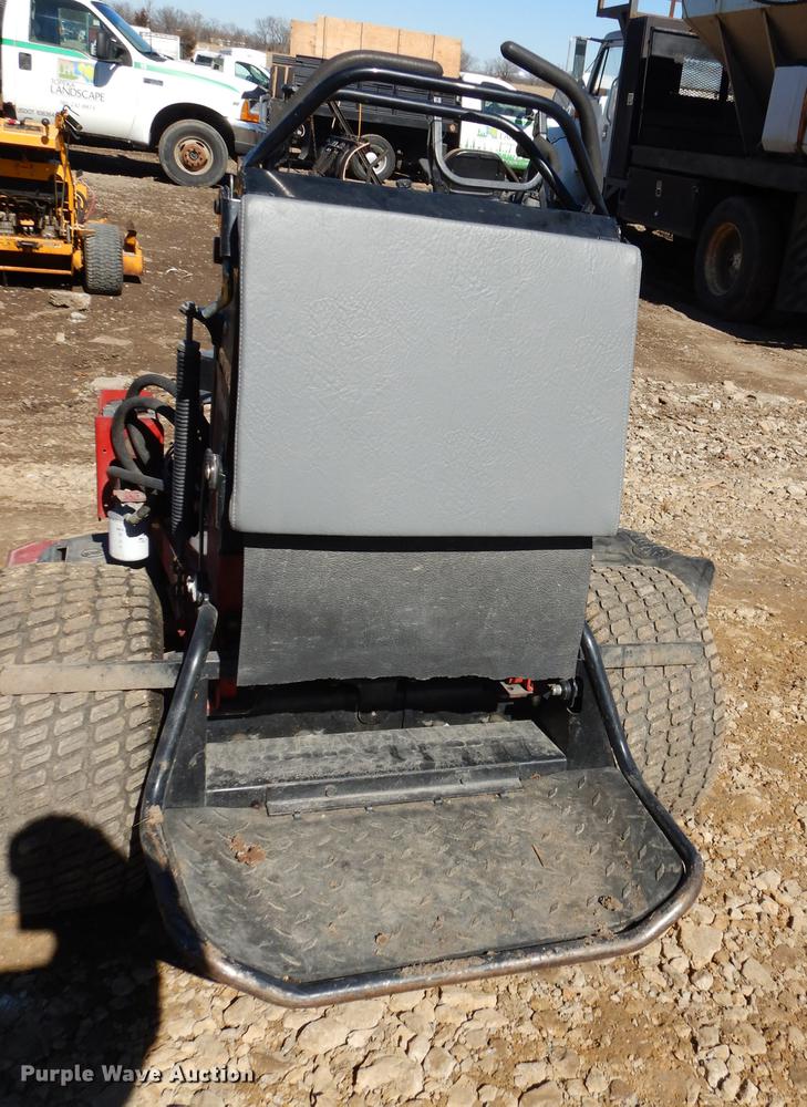 image for item EN9054 Ex Mark VT651KA484 ZTR lawn mower