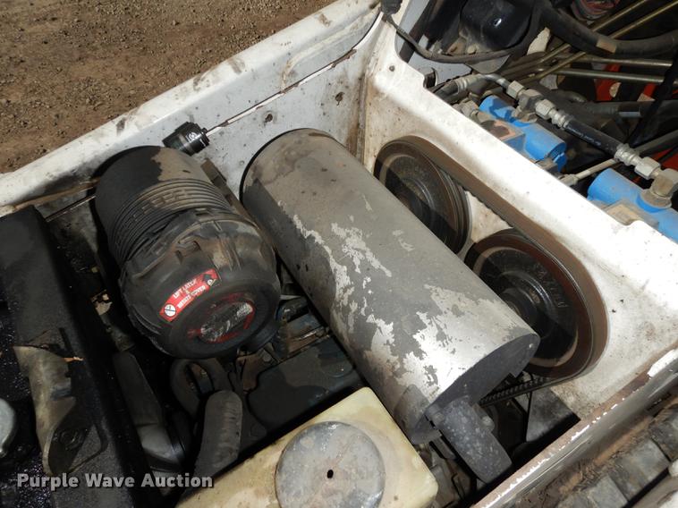 image for item EN9056 2008 Bobcat MT55 compact utility loader