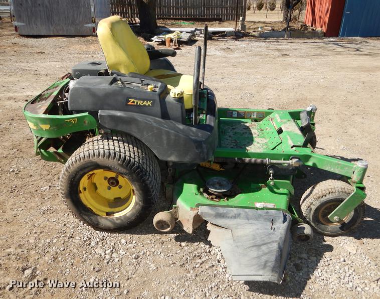 image for item EN9057 John Deere 737 Z-Trak ZTR lawn mower