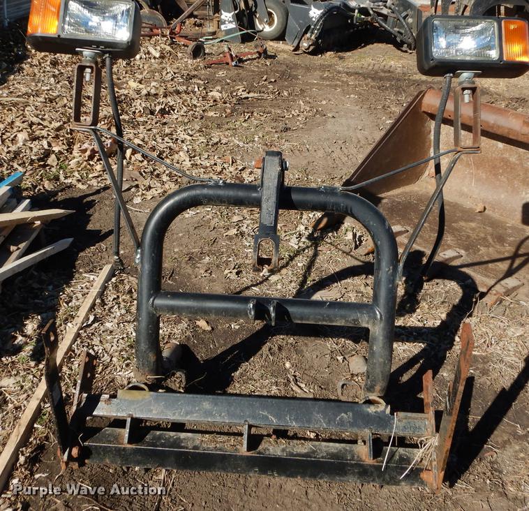 image for item EN9060 Lawn and garden equipment