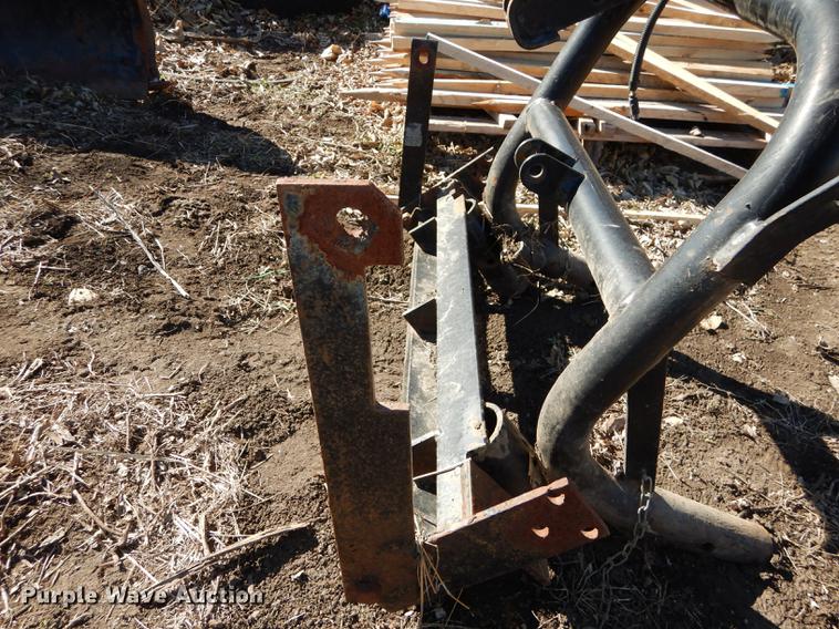 image for item EN9060 Lawn and garden equipment