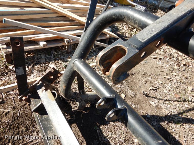 image for item EN9060 Lawn and garden equipment