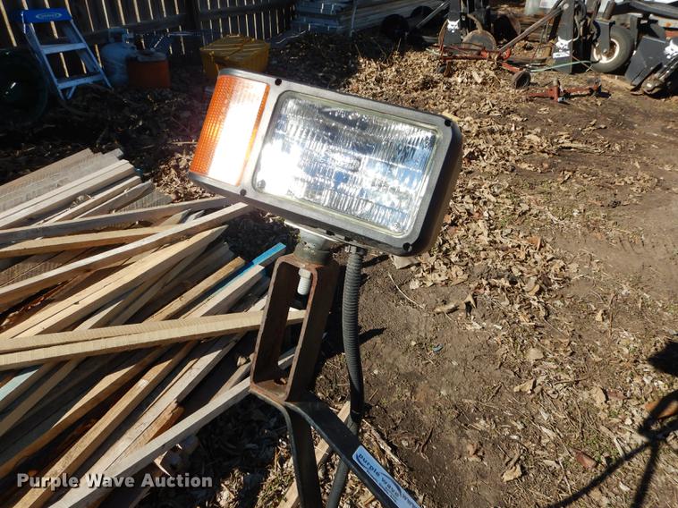 image for item EN9060 Lawn and garden equipment