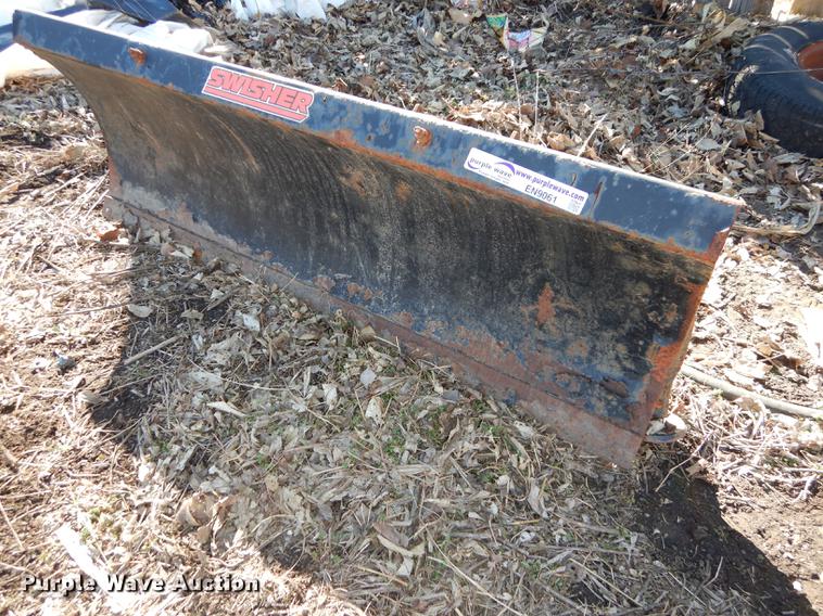 image for item EN9060 Lawn and garden equipment