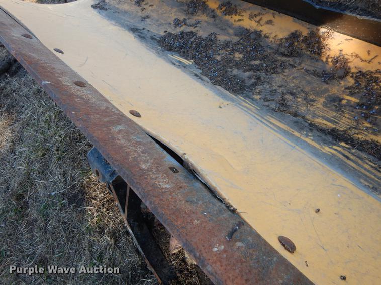 image for item EN9060 Lawn and garden equipment