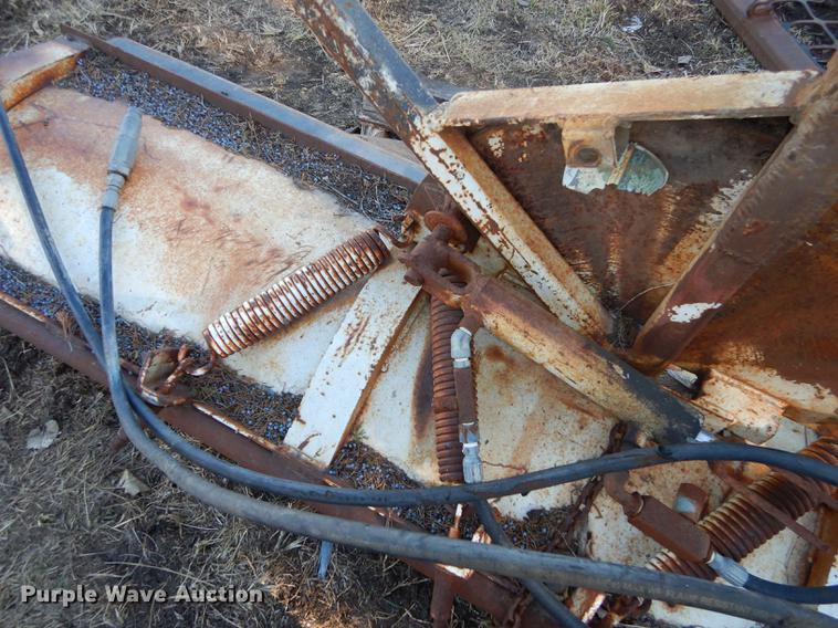 image for item EN9060 Lawn and garden equipment