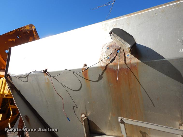 image for item EN9064 (2) V-box spreaders