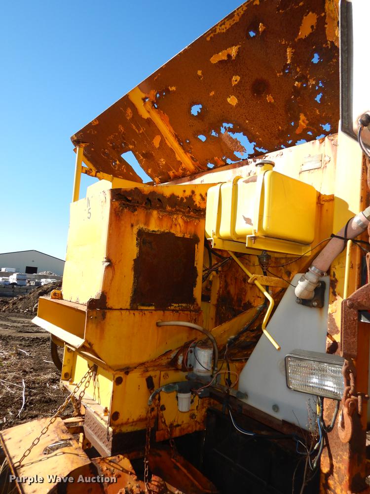 image for item EN9064 (2) V-box spreaders