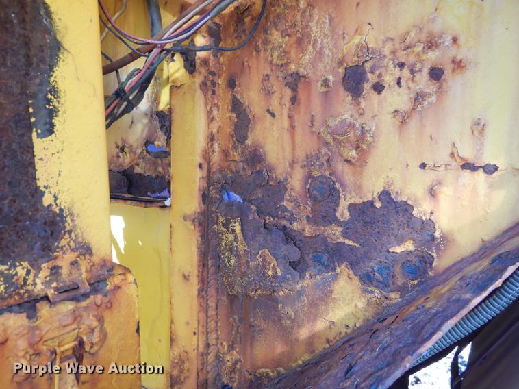 image for item EN9064 (2) V-box spreaders