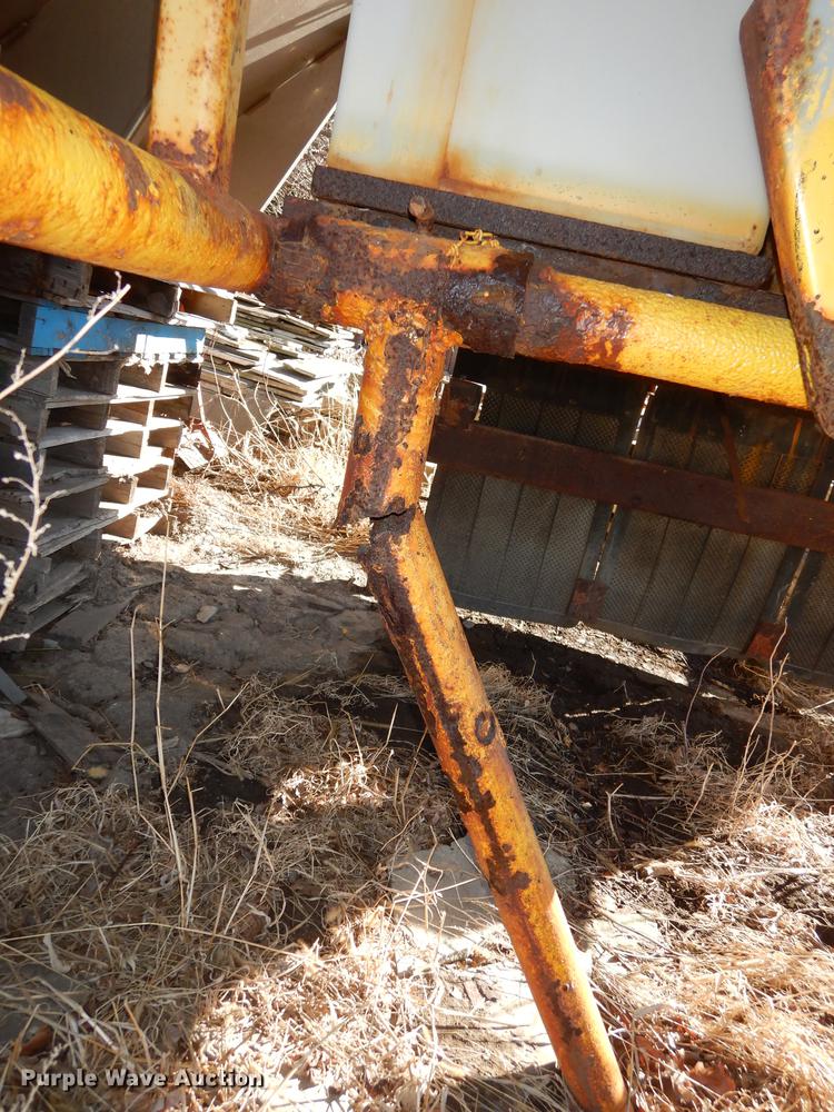 image for item EN9064 (2) V-box spreaders