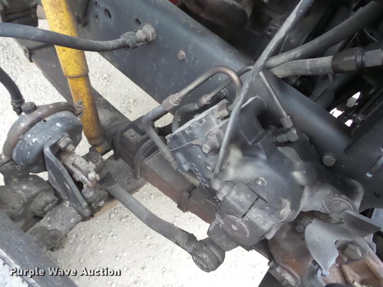 image for item K6279 1997 Ford LNT8000 truck cab and chassis