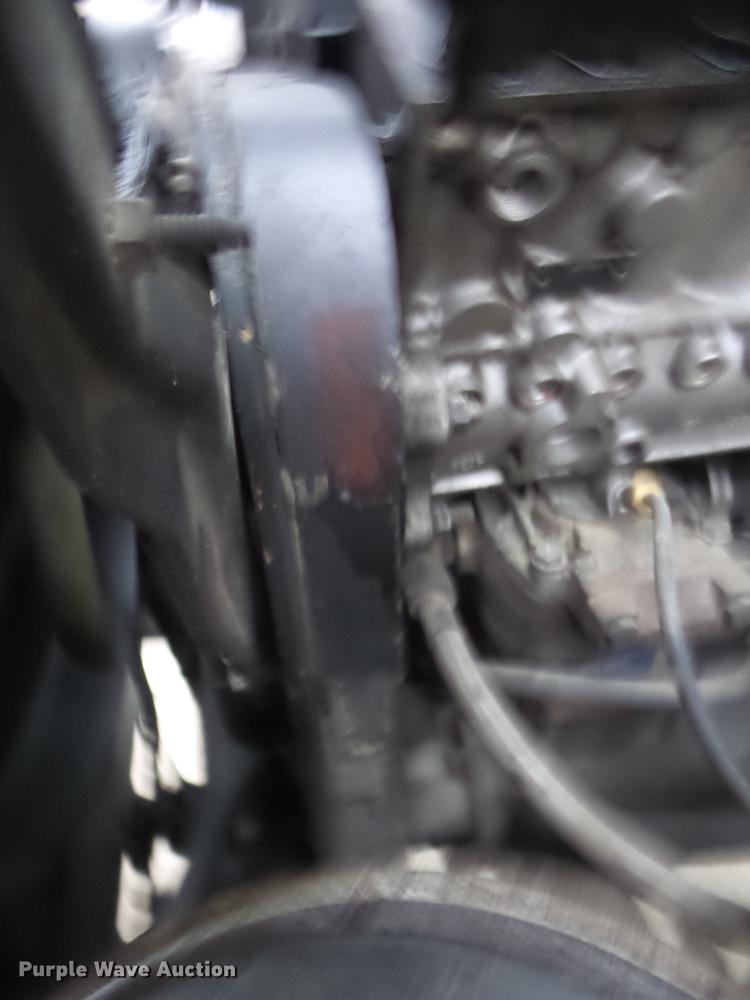 image for item K6279 1997 Ford LNT8000 truck cab and chassis