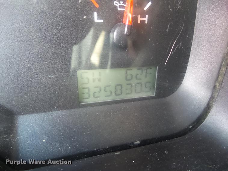 image for item L5653 2007 Ford F150 SuperCrew pickup truck