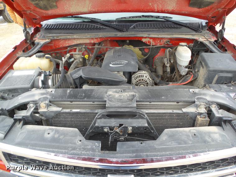 image for item L5656 2007 Chevrolet Silverado 2500HD Ext. Cab pickup truck