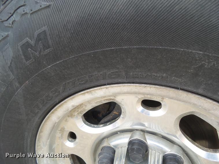 image for item L5656 2007 Chevrolet Silverado 2500HD Ext. Cab pickup truck