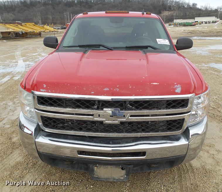 image for item L5657 2008 Chevrolet Silverado 2500HD Ext. Cab pickup truck