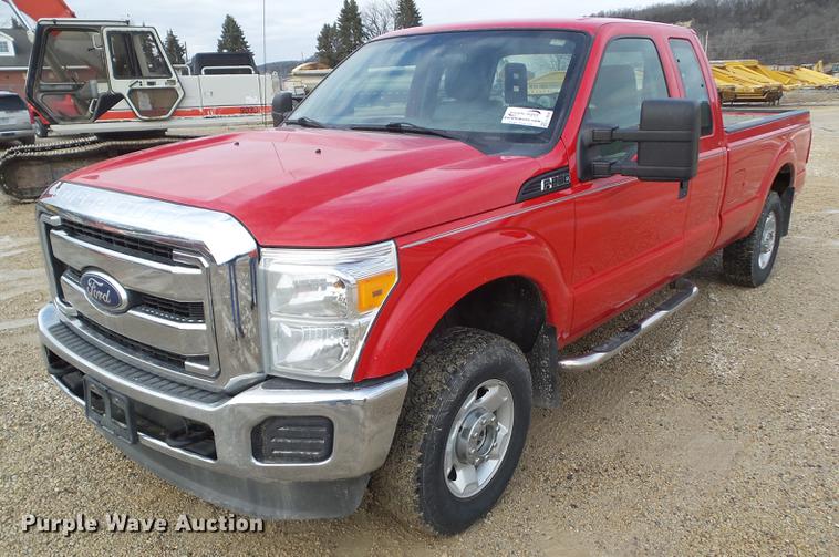 image for item L5658 2011 Ford F250 Super Duty SuperCab pickup truck