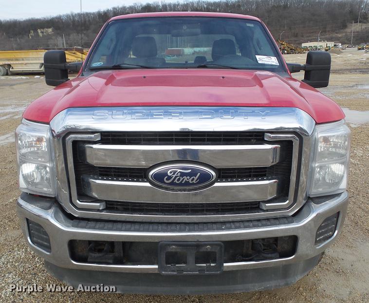 image for item L5658 2011 Ford F250 Super Duty SuperCab pickup truck