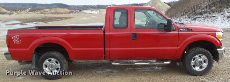 image for item L5658 2011 Ford F250 Super Duty SuperCab pickup truck