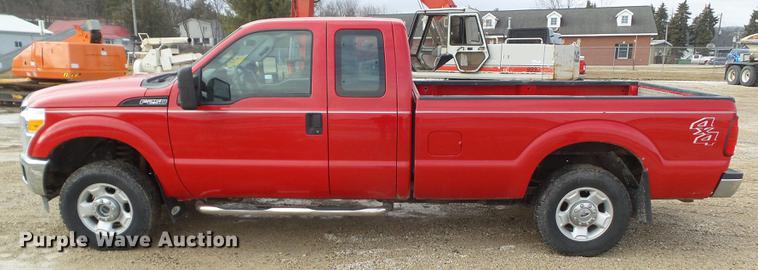 image for item L5658 2011 Ford F250 Super Duty SuperCab pickup truck