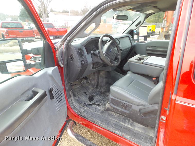 image for item L5658 2011 Ford F250 Super Duty SuperCab pickup truck