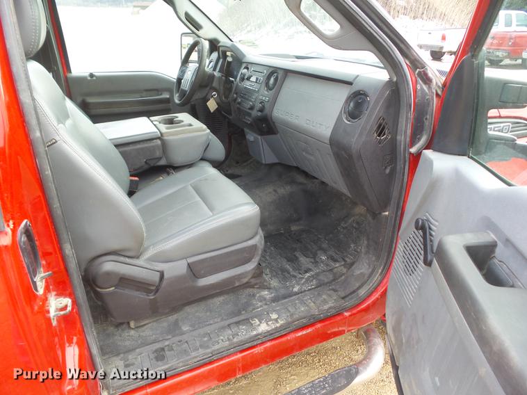 image for item L5658 2011 Ford F250 Super Duty SuperCab pickup truck