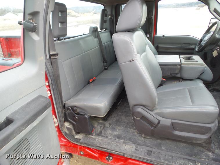 image for item L5658 2011 Ford F250 Super Duty SuperCab pickup truck