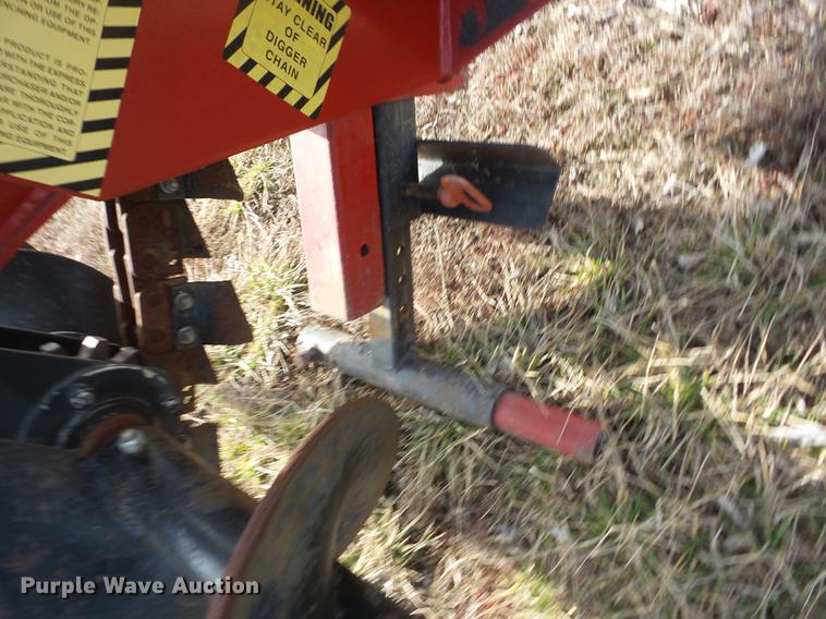 image for item AY9596 Bainter skid steer trencher